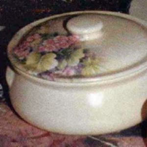 Round Casserole With Lid