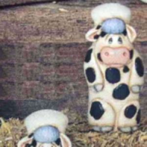 Cow Salt & Pepper Shakers Set