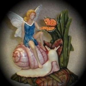 Pixie On Snail