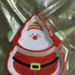 Santa 2-division dish