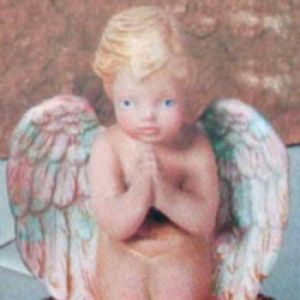 Cherub Praying