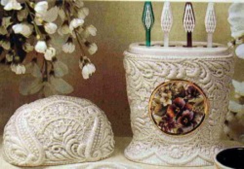 Lace Toothbrush Holder