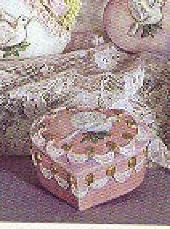 Heart Box With Doves Small