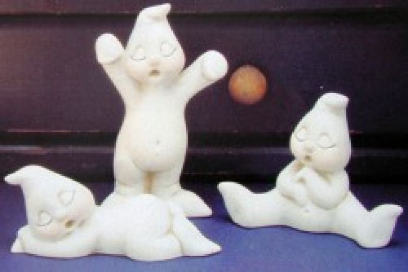 Cozy Ghosts Each