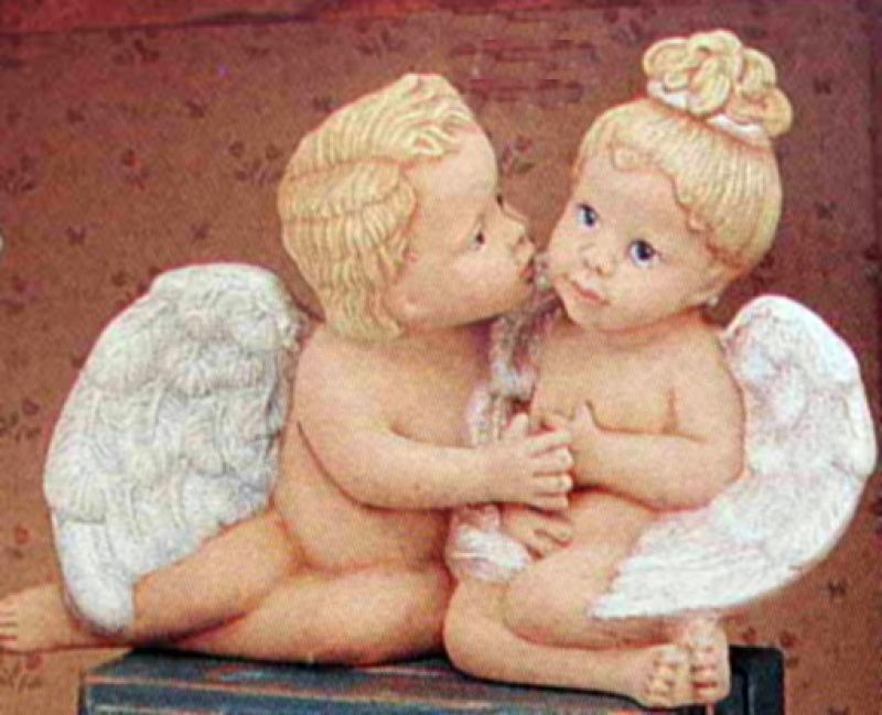 Kissing Cherub