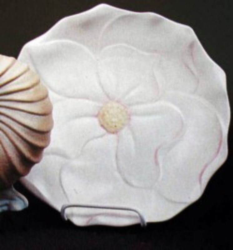 Magnolia Plate