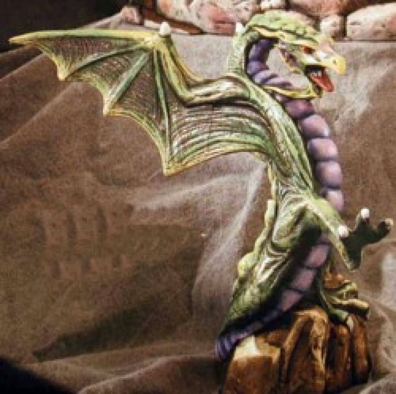 Duelling Dragon Standing