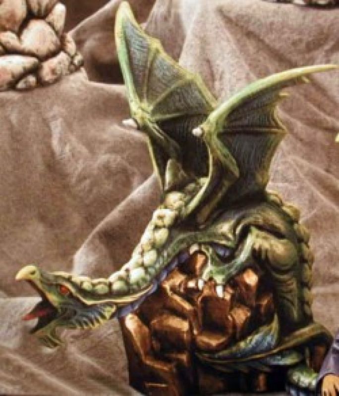 Duelling Dragon Crouching