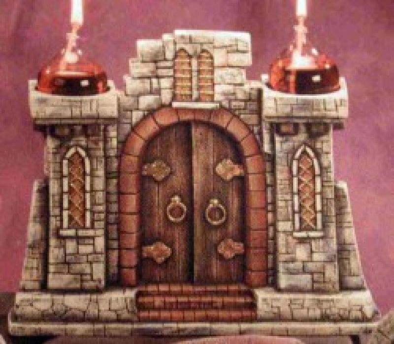 Stones Gates / Oil Lamp