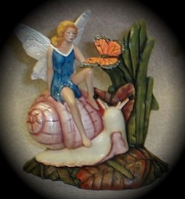 Pixie On Snail