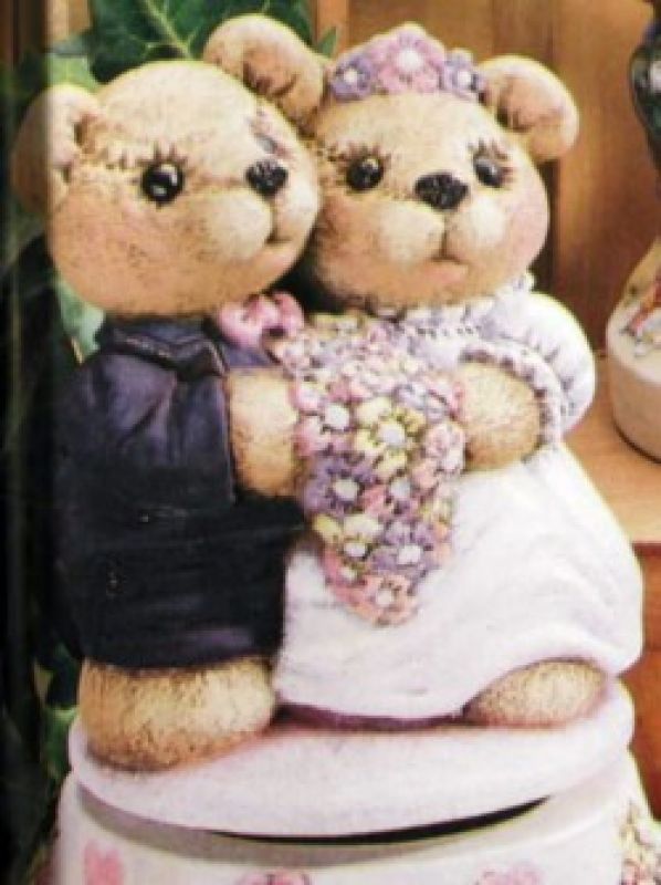 Musical Bride/Groom Bear With Base