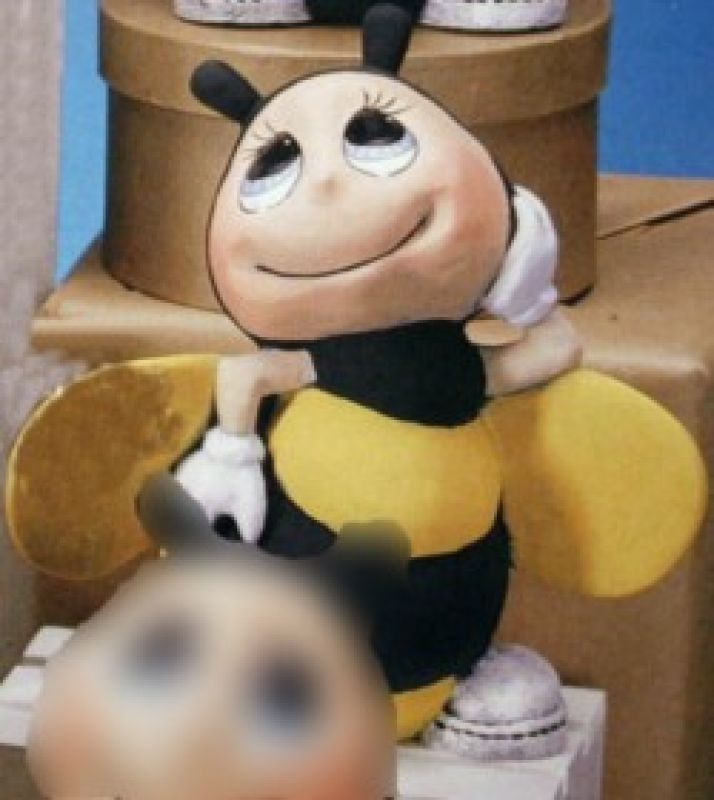 Bee Posing 9