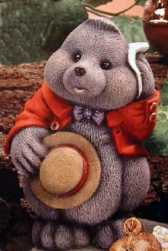 Montgomery Mole
