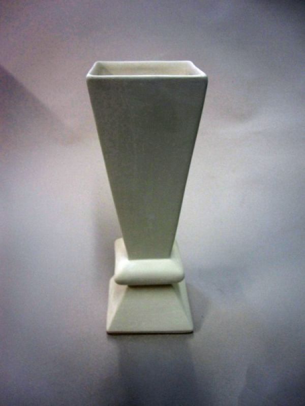 Tapered square vase with base