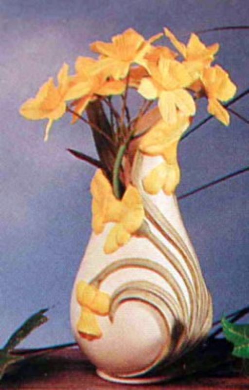 Daffodil Vase