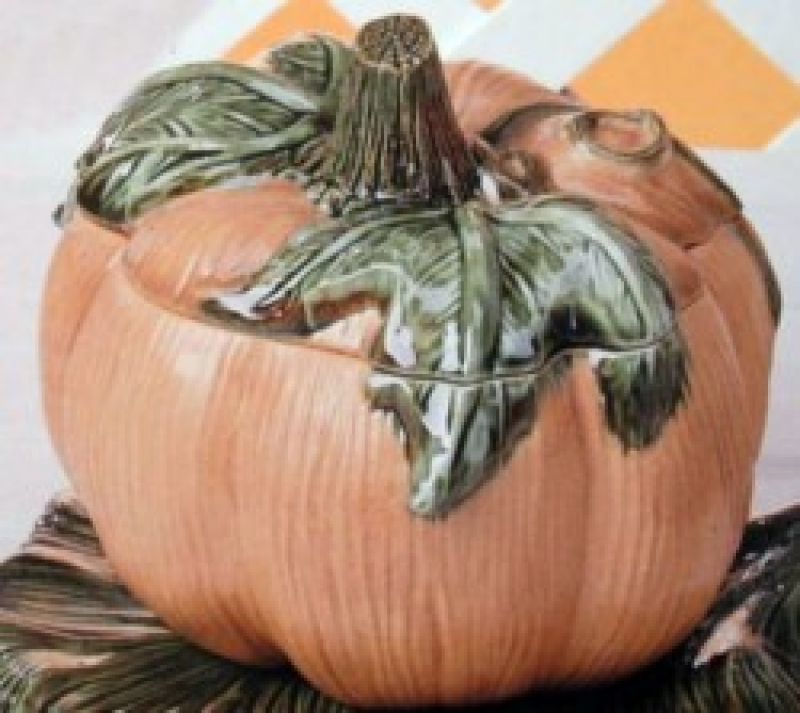 Pumpkin Bowl With Lid - small