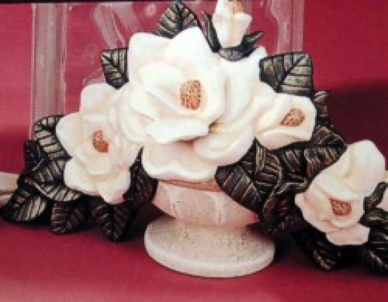 Magnolia Centrepiece