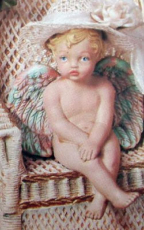 Cherub Looking Right