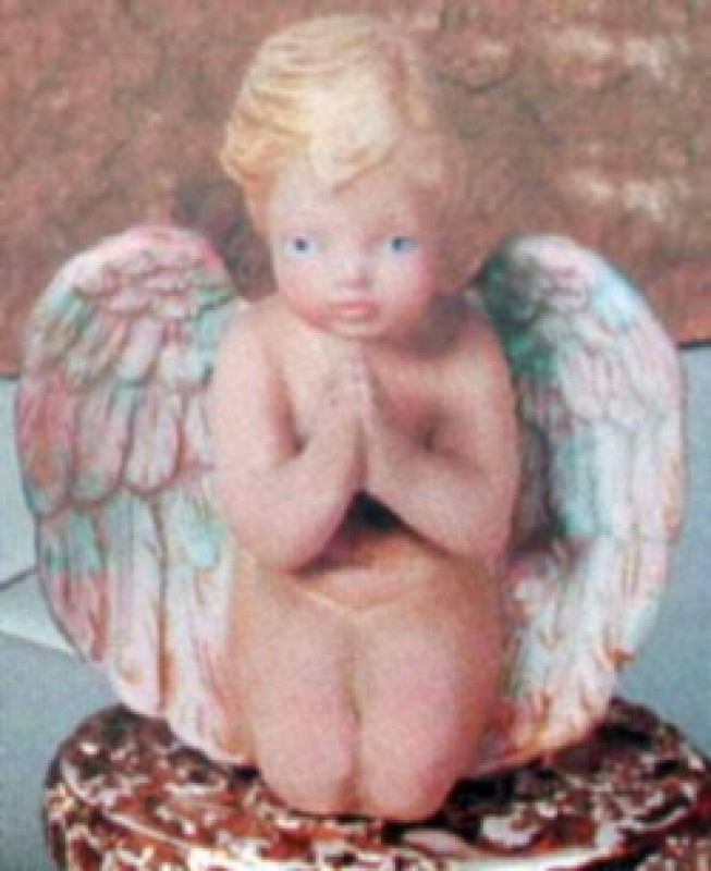Cherub Praying