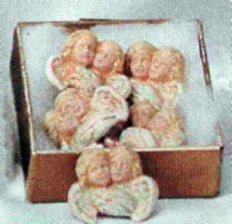 Cherub Mini Ornament (1 only)