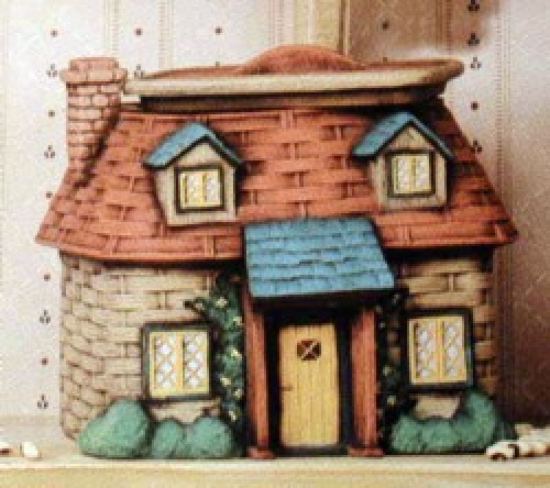 Wicker Cottage with lid