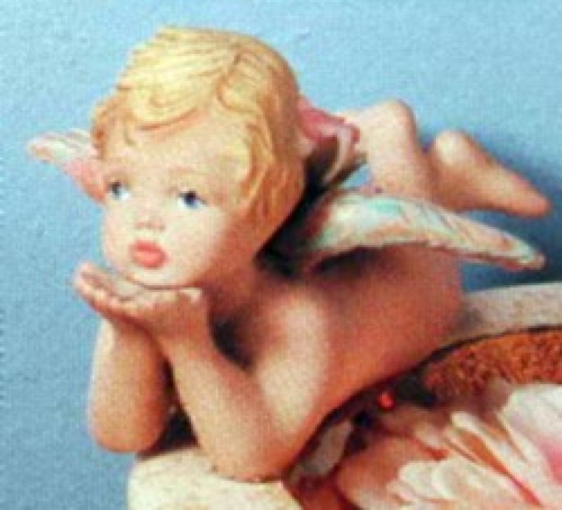 Cherub On Tummy Blow/Kiss