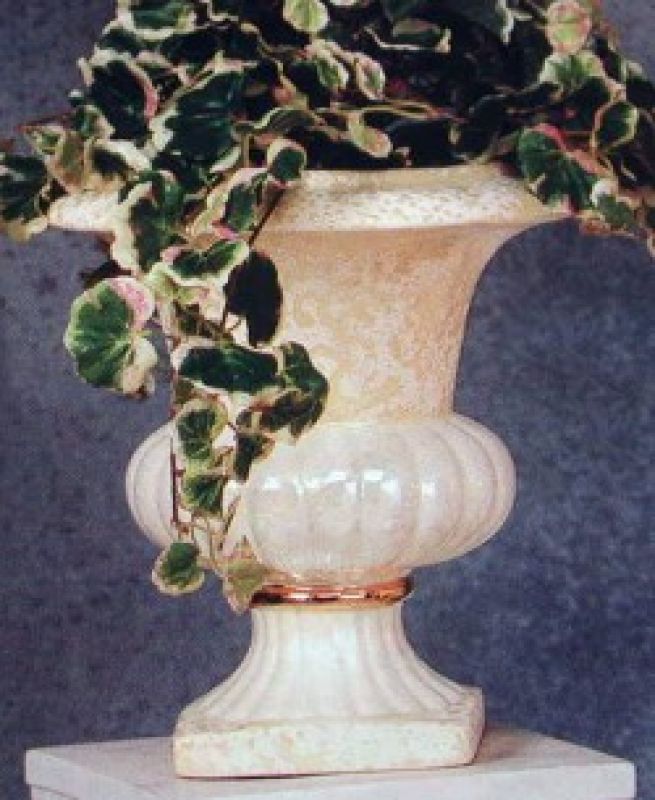 Medium Urn without Lid