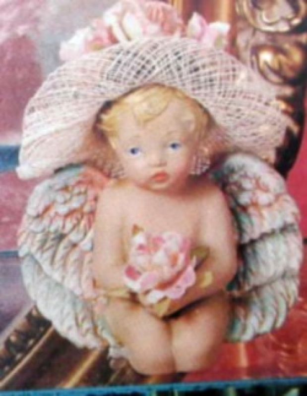 Cherub Kneeling 4