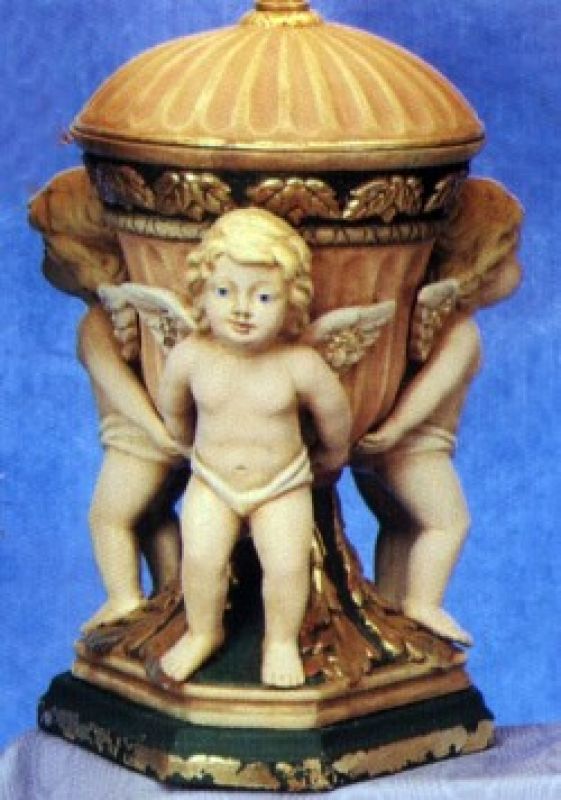 Fluted Vase / Cherub Legs