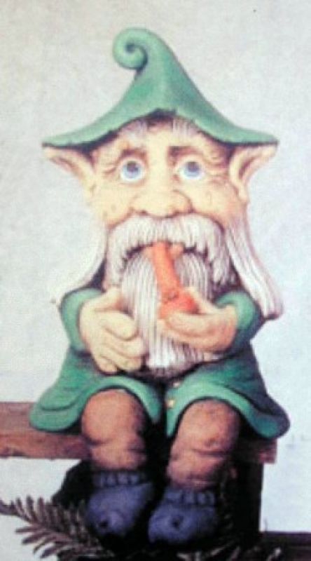 Almo Gnome Sitter