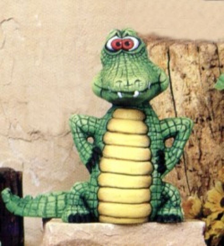 Alligator Standing