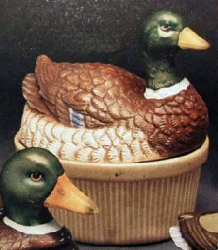 Oval Canister with Duck Lid